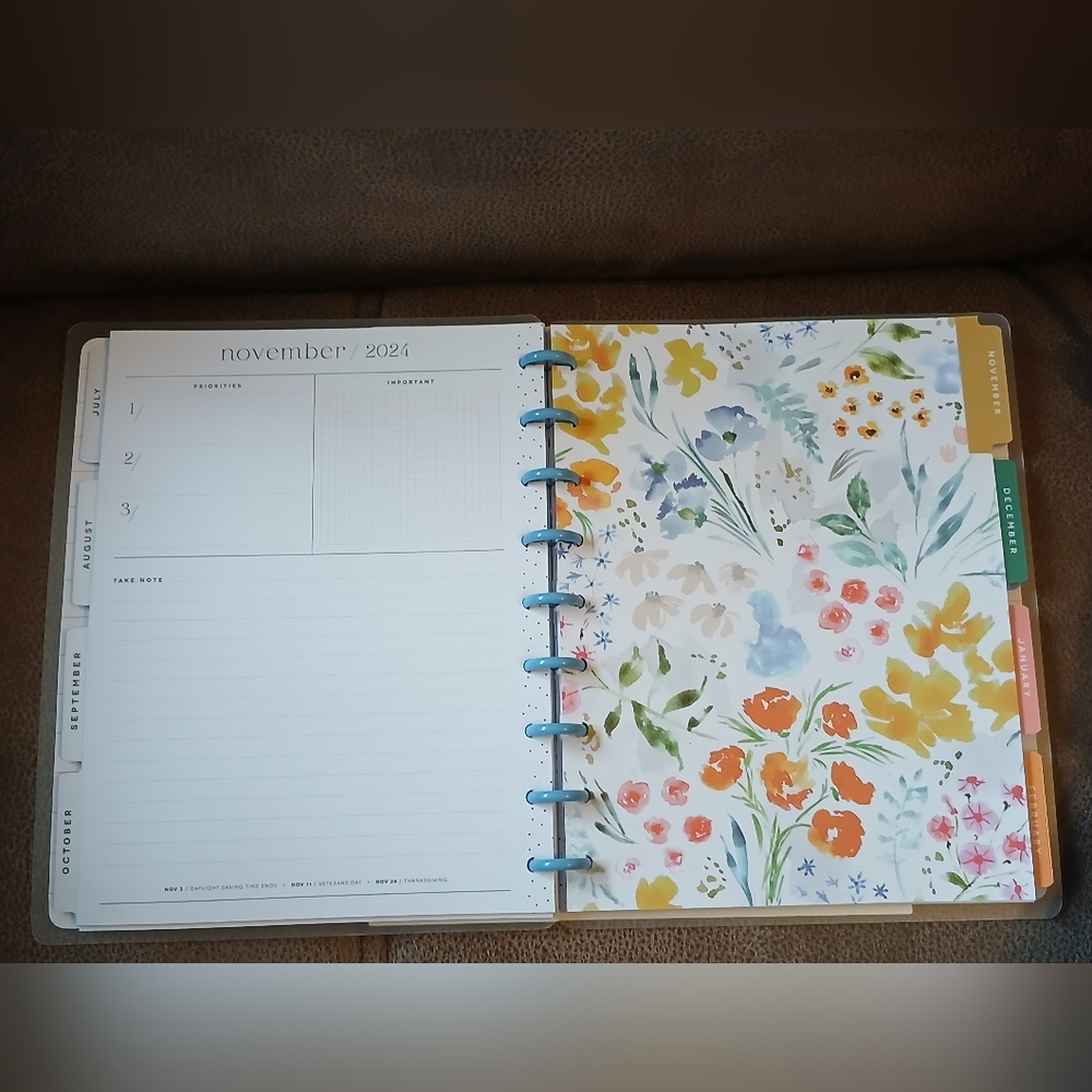 The Happy Planner classic sized 12 month planner Fresh Kitchen Flowers - Picture 9 of 16